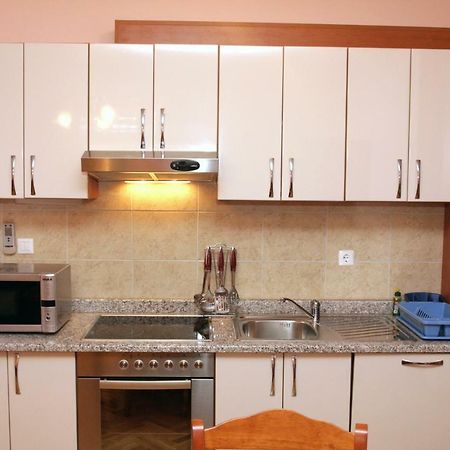 Apartmani Paula Makarska Buitenkant foto