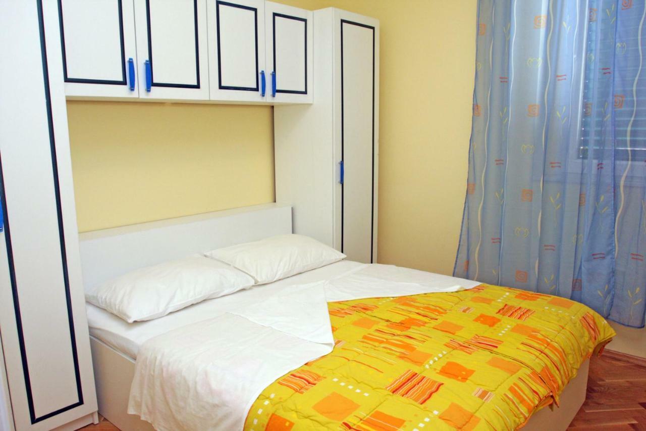 Apartmani Paula Makarska Buitenkant foto