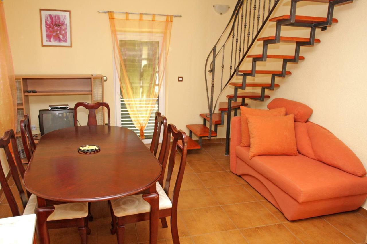 Apartmani Paula Makarska Buitenkant foto