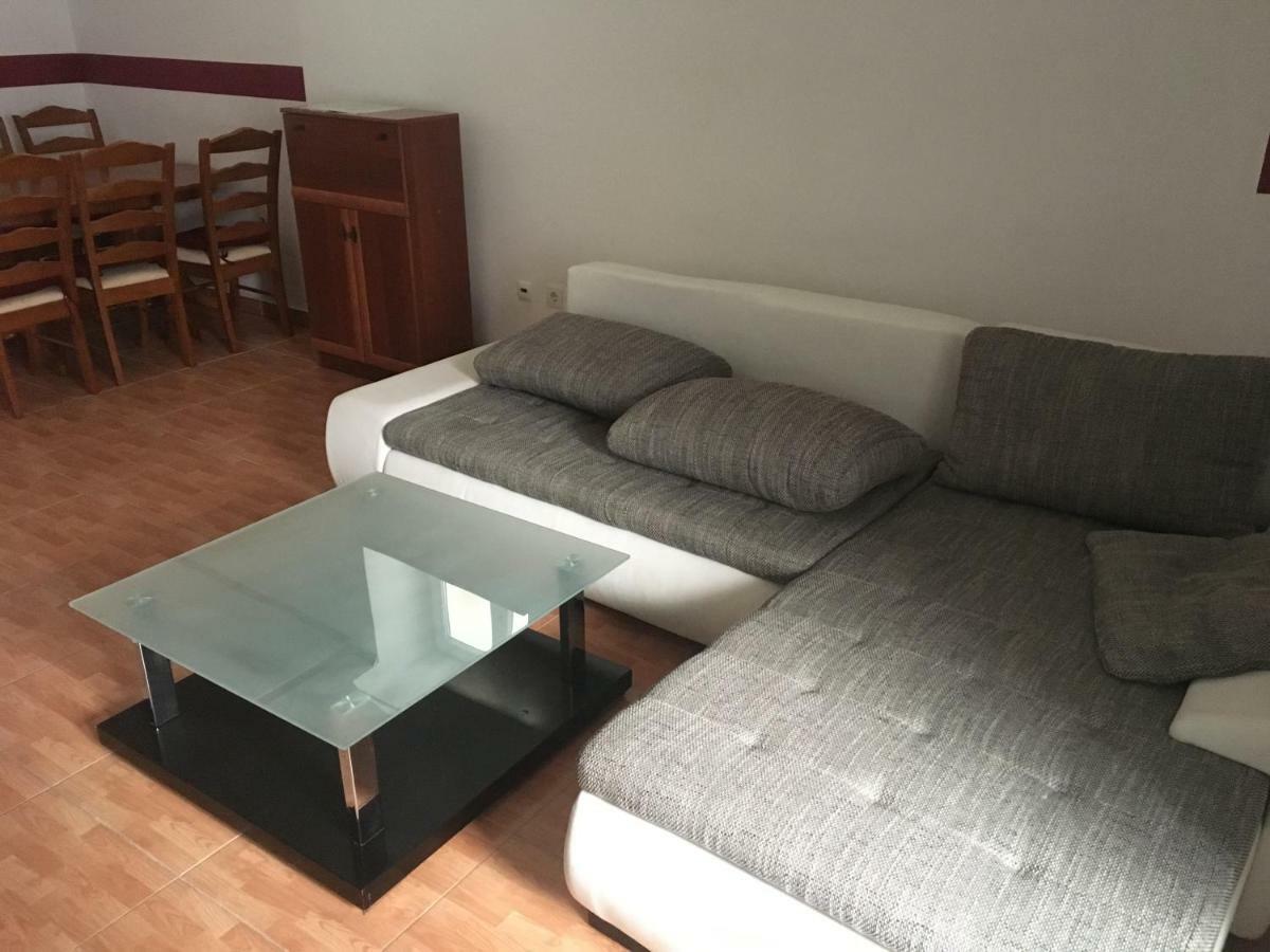 Apartmani Paula Makarska Buitenkant foto