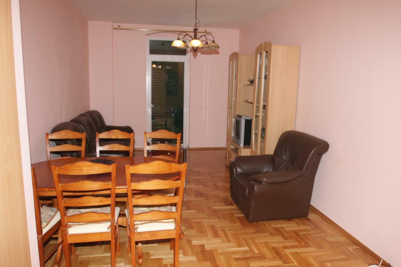 Apartmani Paula Makarska Buitenkant foto