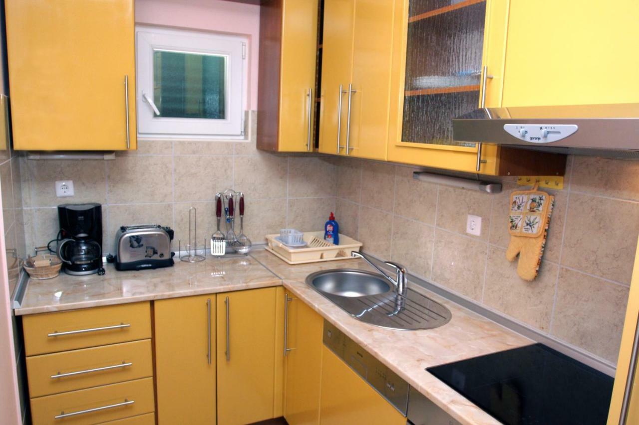 Apartmani Paula Makarska Buitenkant foto