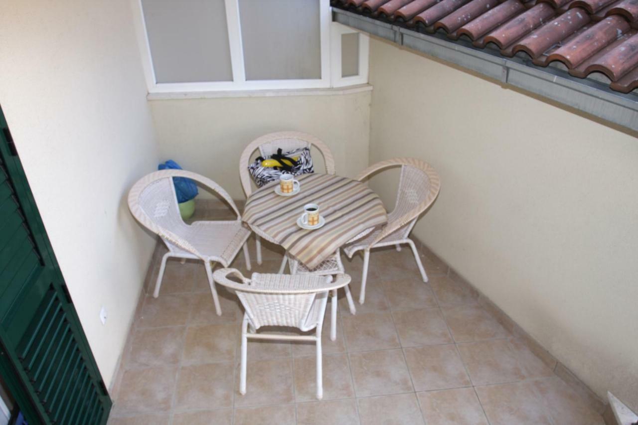 Apartmani Paula Makarska Buitenkant foto